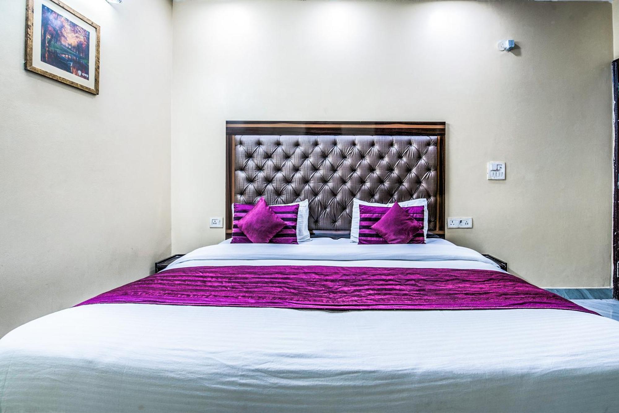 Hotel O Crosswinds Residency Indirapuram Ngoại thất bức ảnh