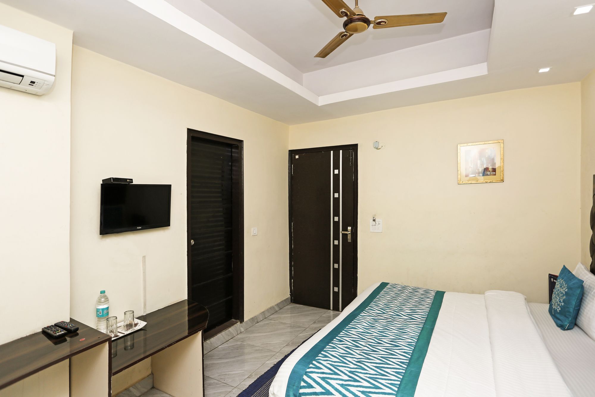 Hotel O Crosswinds Residency Indirapuram Ngoại thất bức ảnh